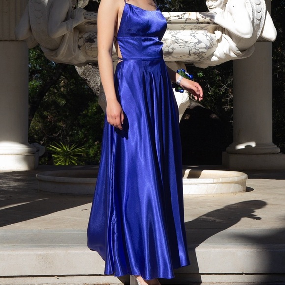 Sherri Hill Prom Dress - Picture 1 of 2